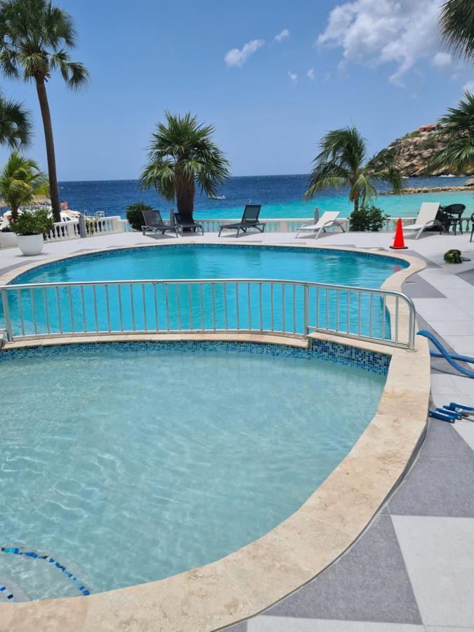 Blue Emerald On Blue Bay Beach Extérieur photo